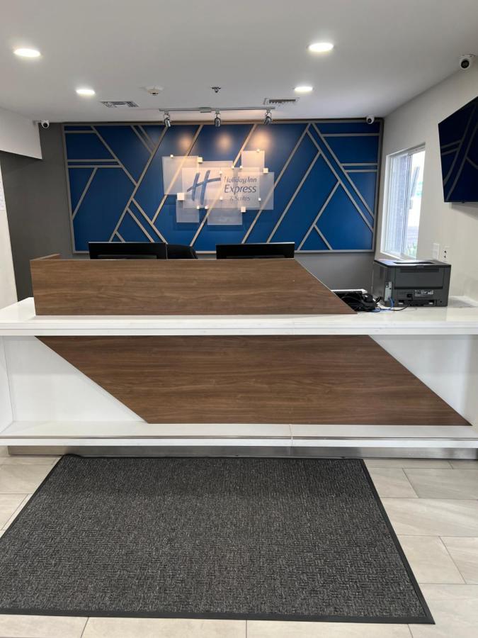 Holiday Inn Express & Suites Phoenix - Mesa West By Ihg Экстерьер фото